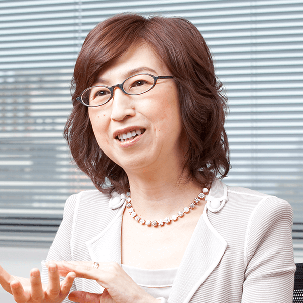 南場 智子 氏