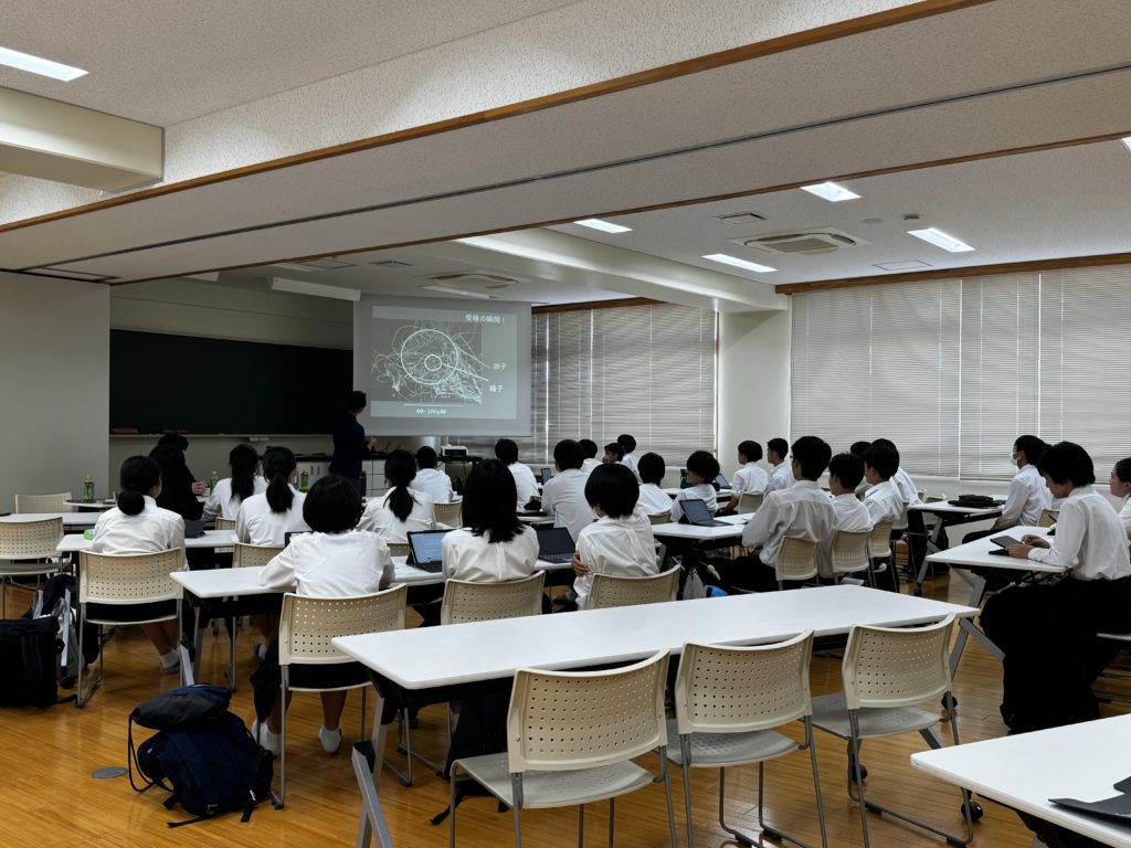 MAKERSゲストの人生講演の様子