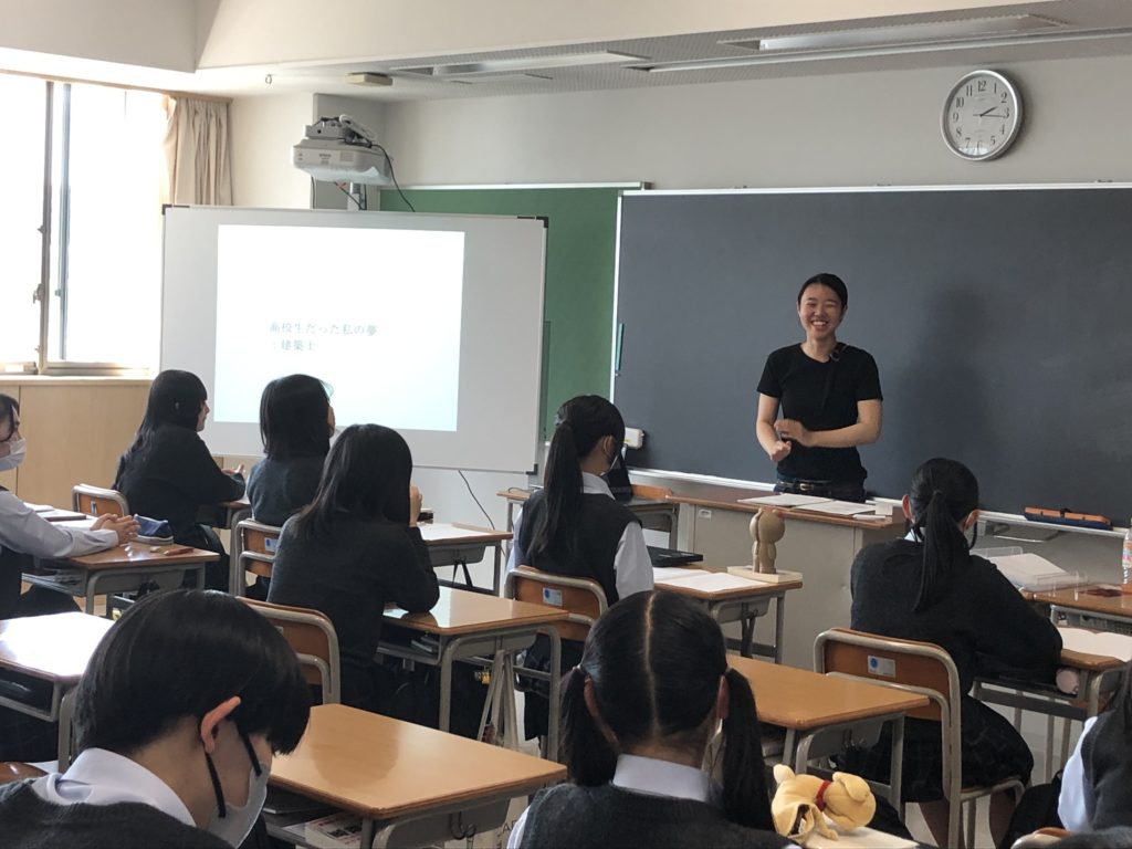 MAKERSゲストの人生講演の様子