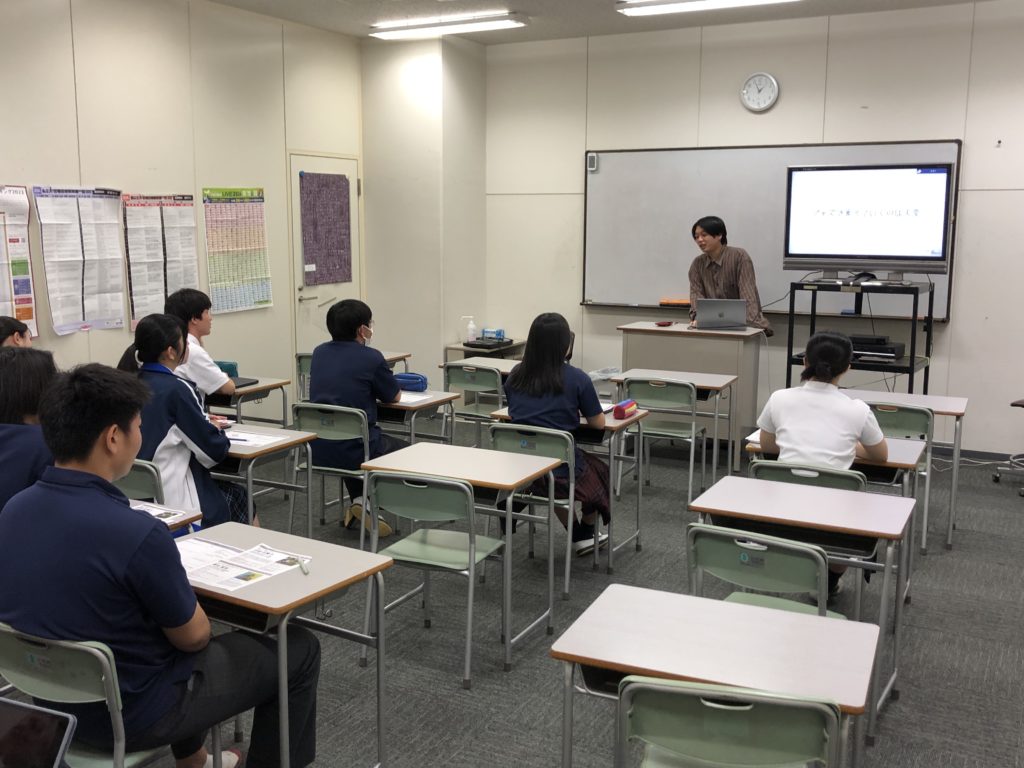 MAKERSゲストの人生講演の様子