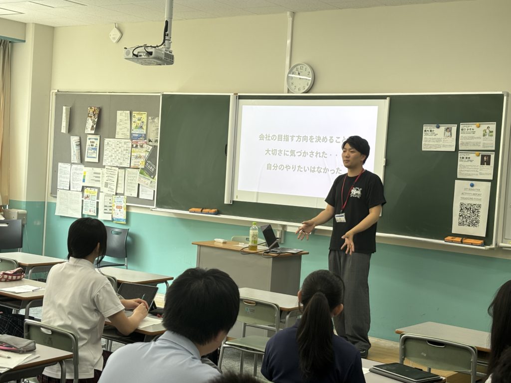 MAKERSゲストの人生講演の様子