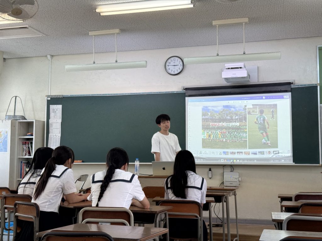 MAKERSゲストの人生講演の様子